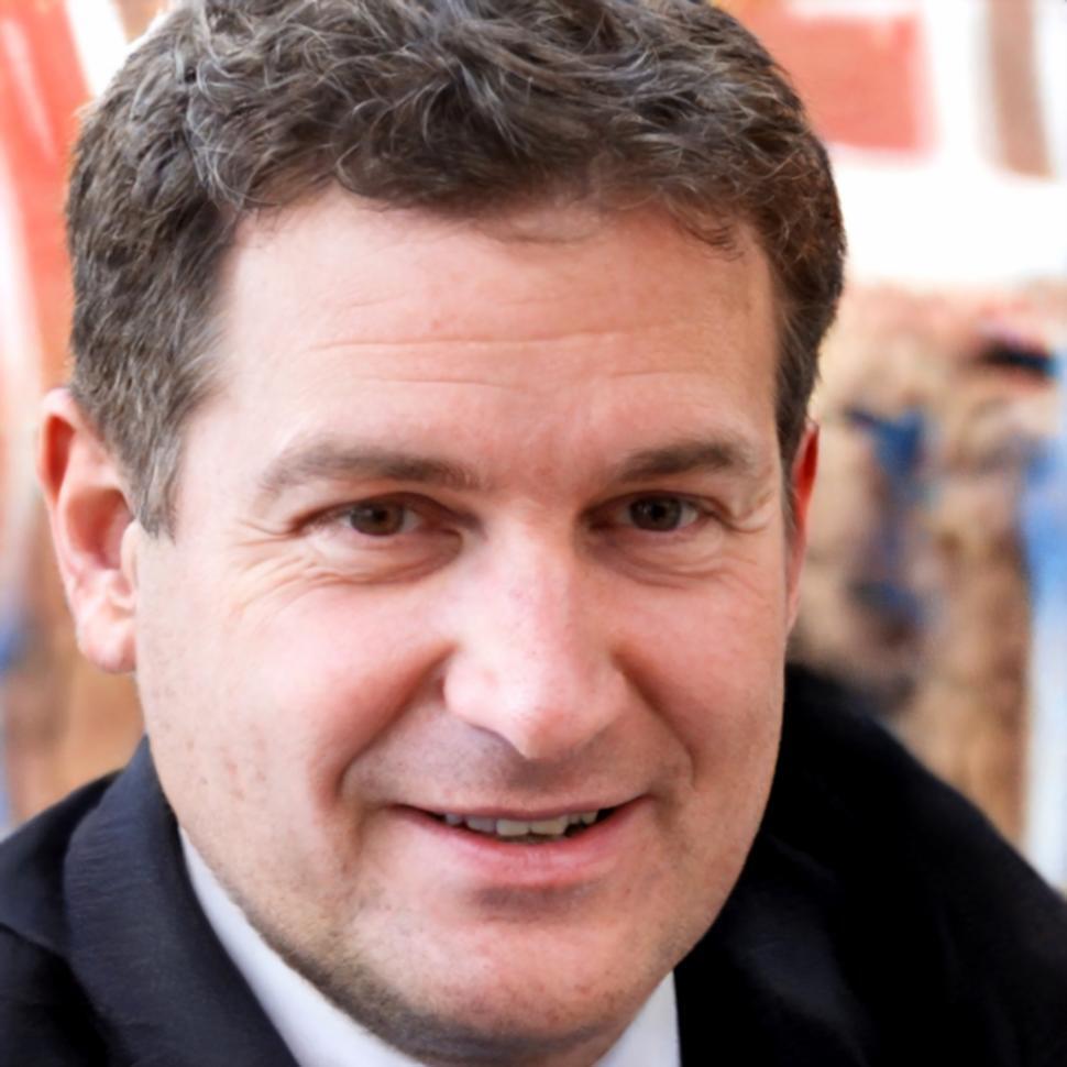 Портрет эксперта по управлению Максима Березовского